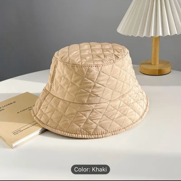 Quilted warm bucket hats - Picture 4 of 8